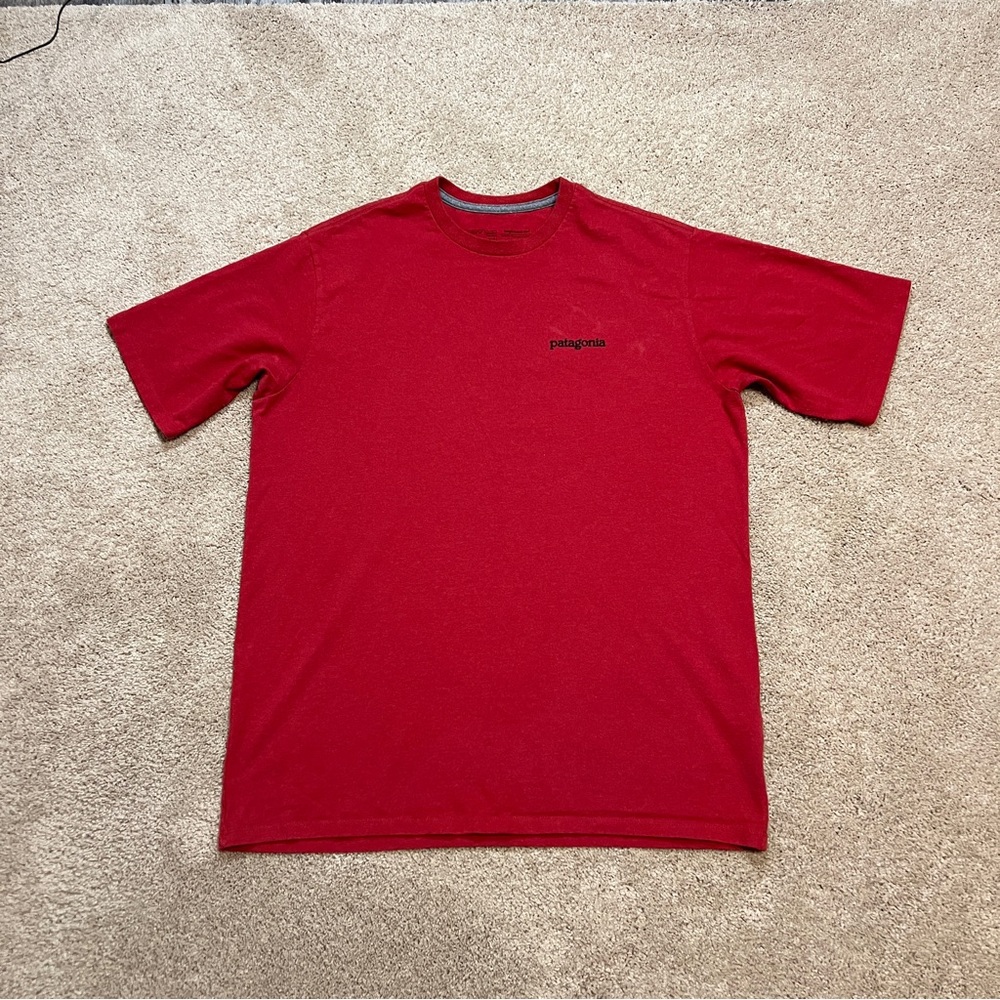 Men’s Patagonia Shirt Size Medium
